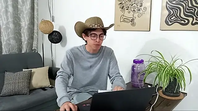 Norehg online show from 10.31.25