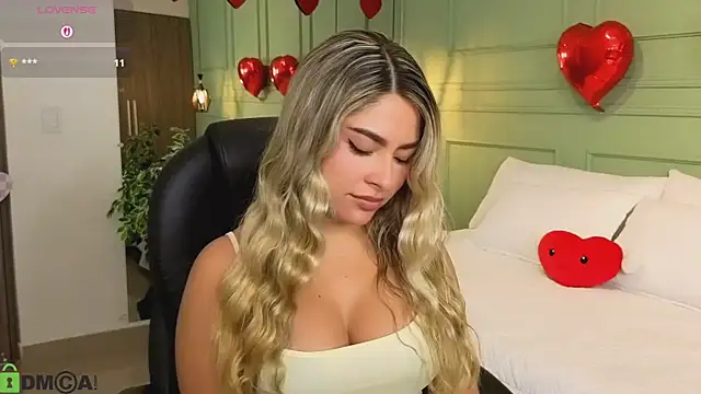 Snapshot of kataliina__ chatting on 02.07.26 kataliina online show from 02.07.26