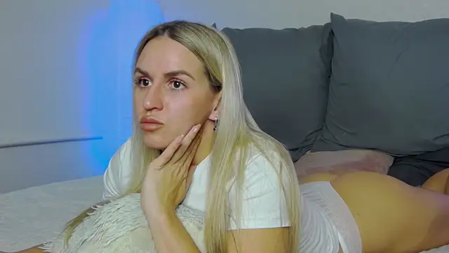 SofiJames online show from 10.19.25