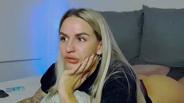 SofiJames online show from 11.08.25