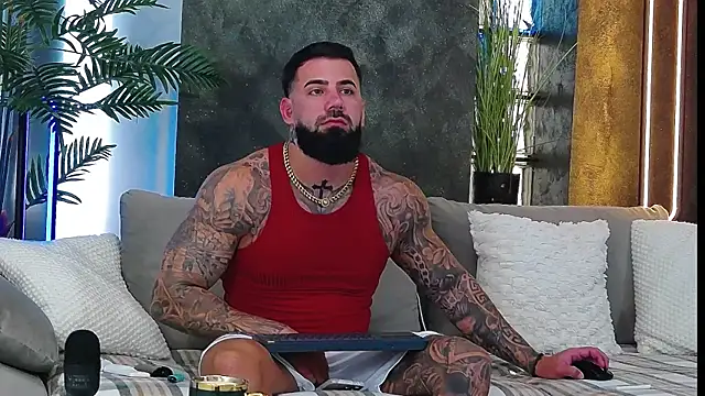 masterkingofmusclee online show from 10.20.25