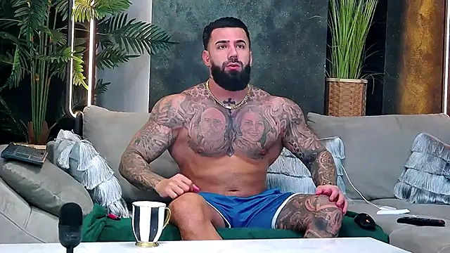 masterkingofmusclee online show from 11.27.25