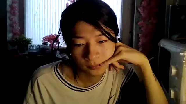 CarlyJoy online show from 10.09.25