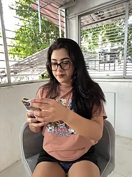 Snapshot of Natha_Fantasy chatting on 09.28.25 Natha Fantasy online show from 09.28.25