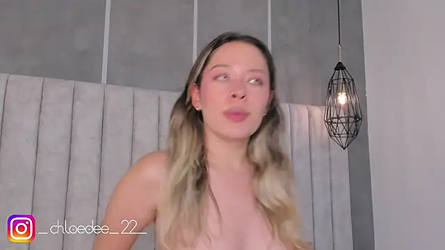 chloe d online show from 01.07.25