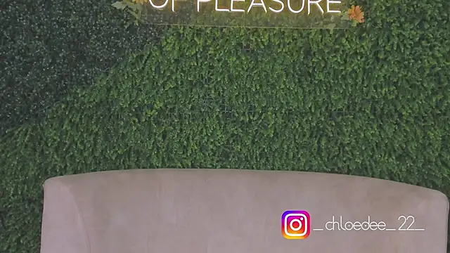 chloe d online show from 10.20.25