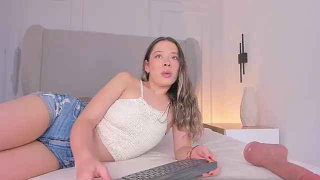 chloe d online show from 11.03.25