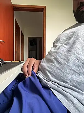 Snapshot of Tintola chatting on 01.15.26 Tintola online show from 01.15.26