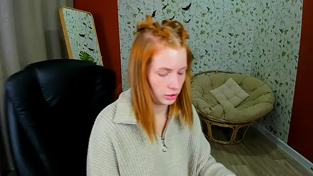 Snapshot of Mira__Blush chatting on 10.23.25 Mira Blush online show from 10.23.25