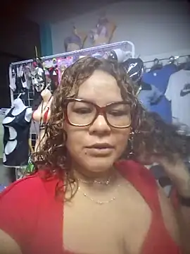 Snapshot of ROSALIALUCY chatting on 09.25.25 ROSALIALUCY online show from 09.25.25