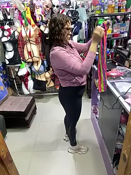 Snapshot of ROSALIALUCY chatting on 10.25.25 ROSALIALUCY online show from 10.25.25