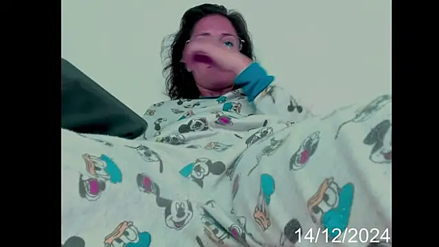 Snapshot of lady_hana28 chatting on 12.14.24 lady hana28 online show from 12.14.24