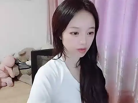 wwcc123 online show from 11.04.25