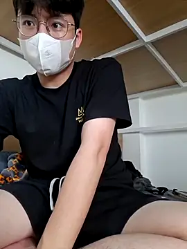 Gwencloudy online show from 05.26.26