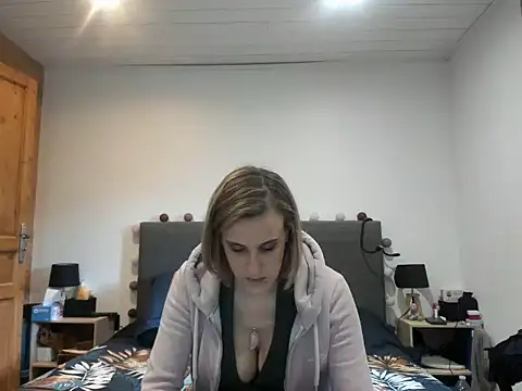 Madame Callie online show from 04.19.26