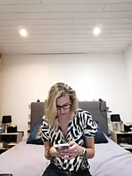 Snapshot of Madame_Callie chatting on 07.12.26 Madame Callie online show from 07.12.26