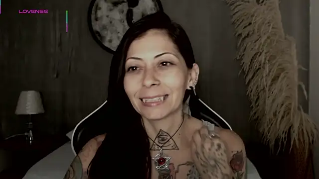 dark gotica online show from 10.11.25