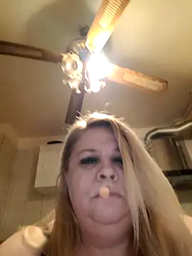 AriannaMilf online show from 12.13.25