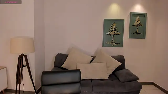 AlessiaCorleone  online show from 10.25.25