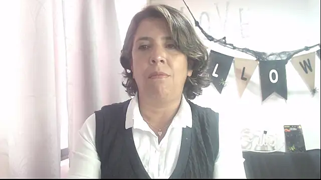 Victoria meester online show from 10.15.25