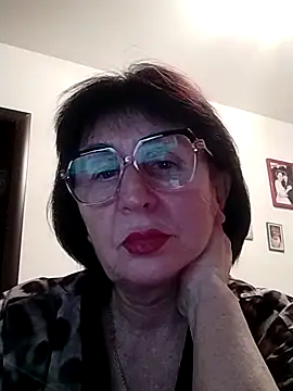AlbinaXPretty online show from 12.14.24