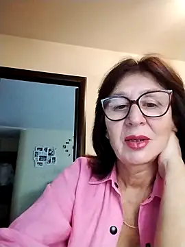 AlbinaXPretty online show from 09.27.25