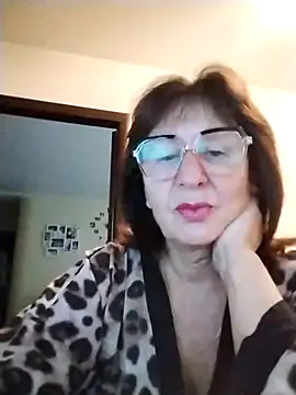 AlbinaXPretty online show from 09.30.25