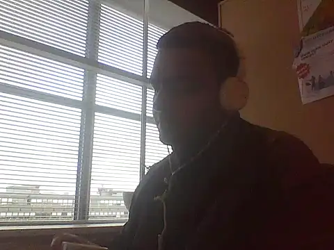 Snapshot of JohnBond009 chatting on 01.29.25 JohnBond009 online show from 01.29.25