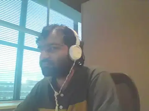 Snapshot of JohnBond009 chatting on 09.09.25 JohnBond009 online show from 09.09.25