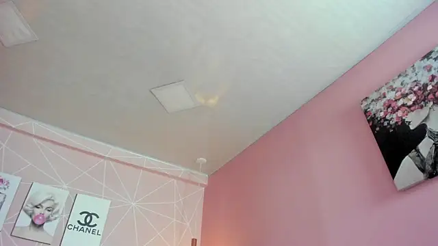 dolly zoe online show from 10.27.25