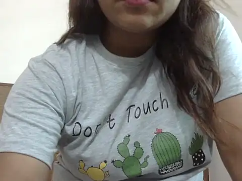 shekira99 online show from 10.24.25