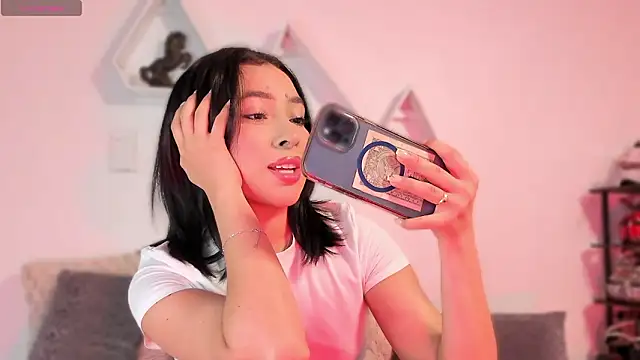 valerycolins online show from 02.27.26