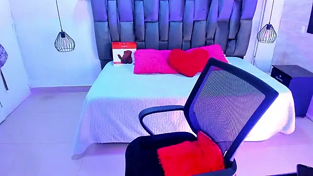 lucia vonne  online show from 01.13.26