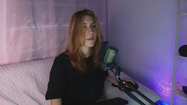 Snapshot of Dakotaa_ chatting on 03.22.25 Dakotaa online show from 03.22.25