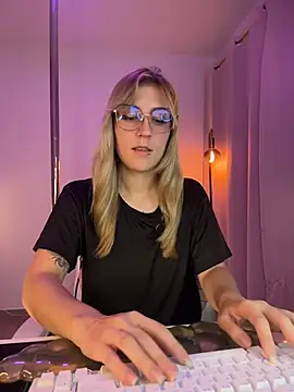 Dakotaa  online show from 03.25.26