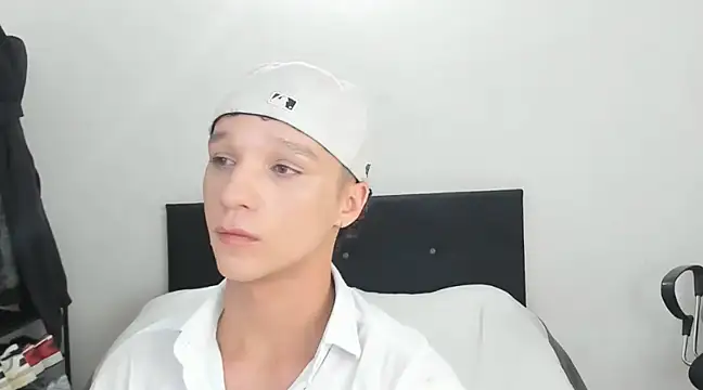 angelcortes online show from 12.24.24