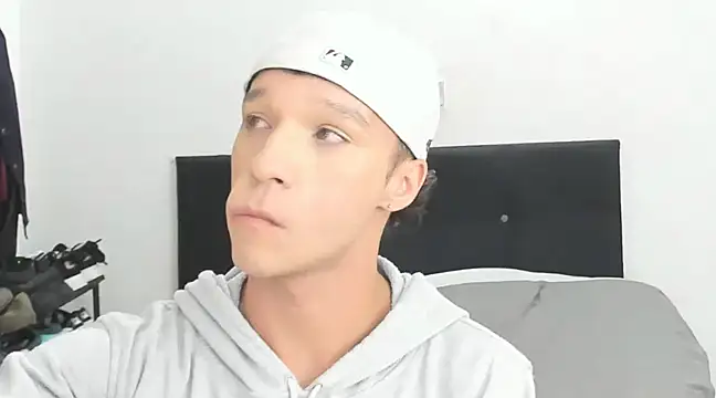 angelcortes online show from 01.06.25