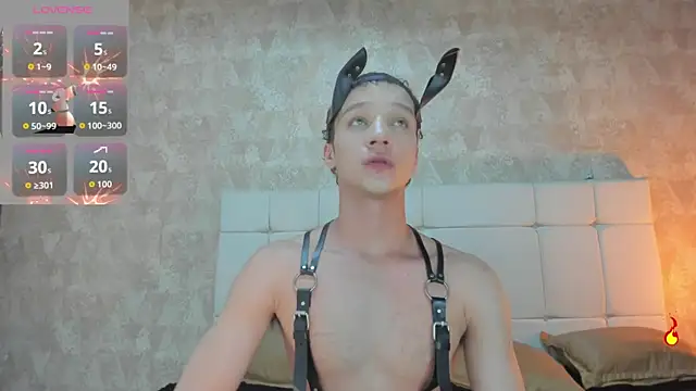 angelcortes online show from 12.15.25