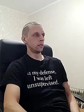 Snapshot of Yrikos1 chatting on 09.15.25 Yrikos1 online show from 09.15.25