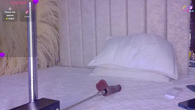  Gretta online show from 03.25.26