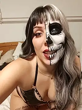 Snapshot of Provocunt chatting on 10.31.25 Provocunt online show from 10.31.25