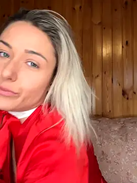 petrouchkaaa  online show from 12.21.25