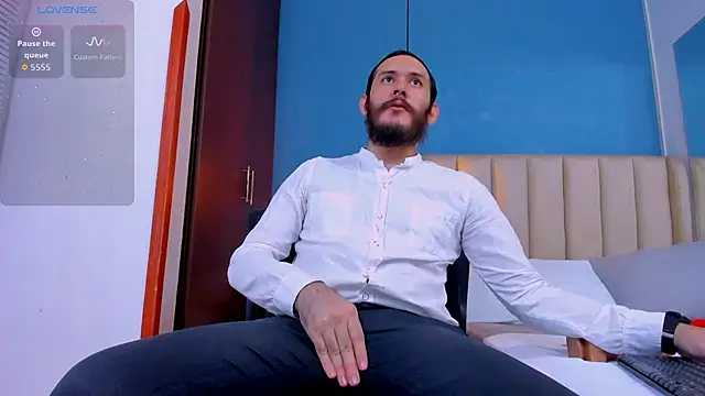 Snapshot of jeanpiere_ chatting on 10.12.25 jeanpiere online show from 10.12.25