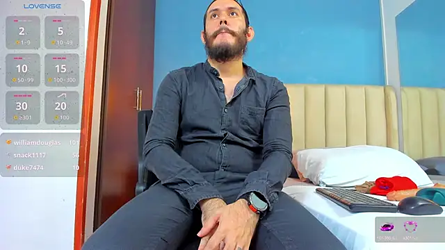 Snapshot of jeanpiere_ chatting on 10.14.25 jeanpiere online show from 10.14.25