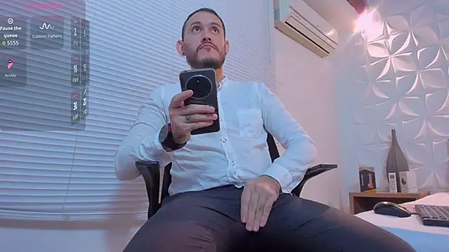 Snapshot of jeanpiere_ chatting on 11.11.25 jeanpiere online show from 11.11.25