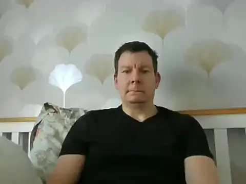 Snapshot of calibersmith chatting on 11.02.25 calibersmith online show from 11.02.25