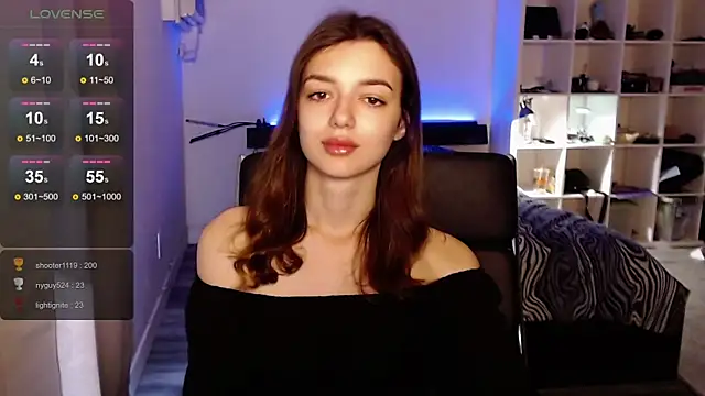 Snapshot of olivia_jeas chatting on 03.07.25 olivia jeas online show from 03.07.25