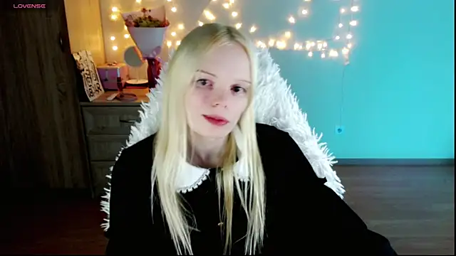 Emily Nyaffee online show from 03.01.25