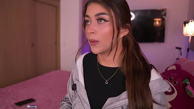 Snapshot of babesamanta chatting on 10.10.25 babesamanta online show from 10.10.25