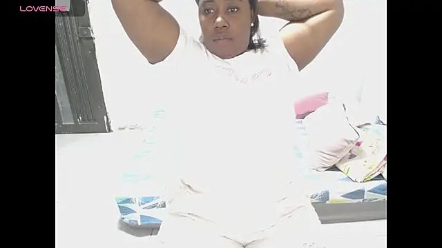 thickebonymilfF online show from 12.01.25